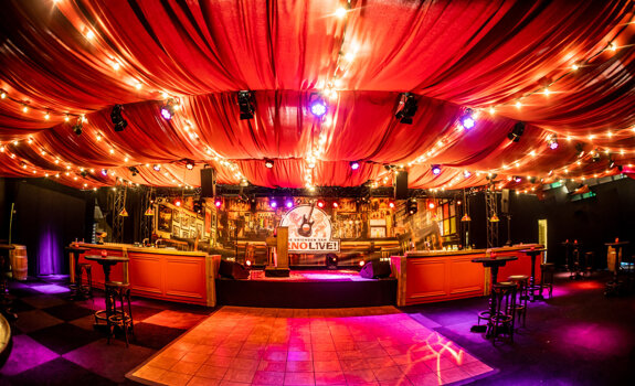 Arnolive - Feestaankleding - 20211106 - 018.jpg